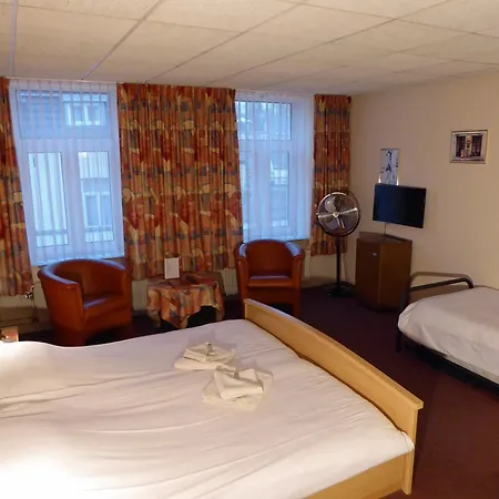 Hotel De L'empereur Valkenburg 3*
